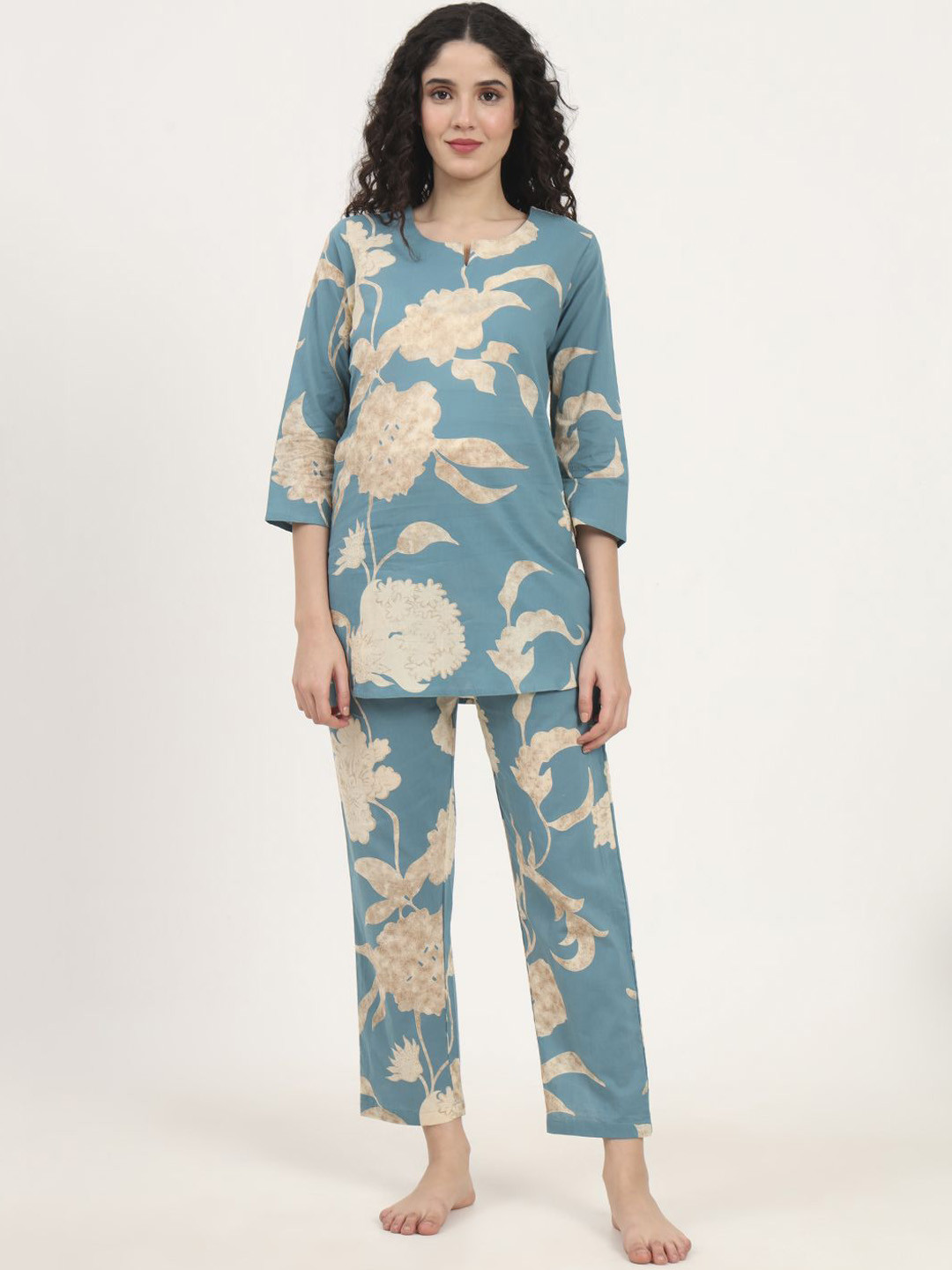 Divena Women Printed Night suit