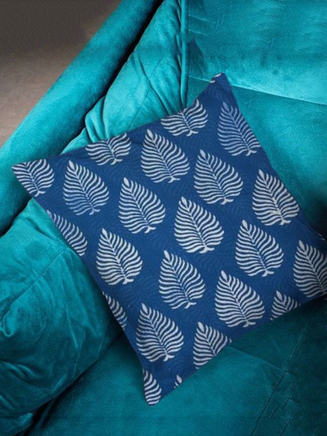 RAK DESIGNS Blue & White 2 Pieces Printed Canvas Cushion Covers