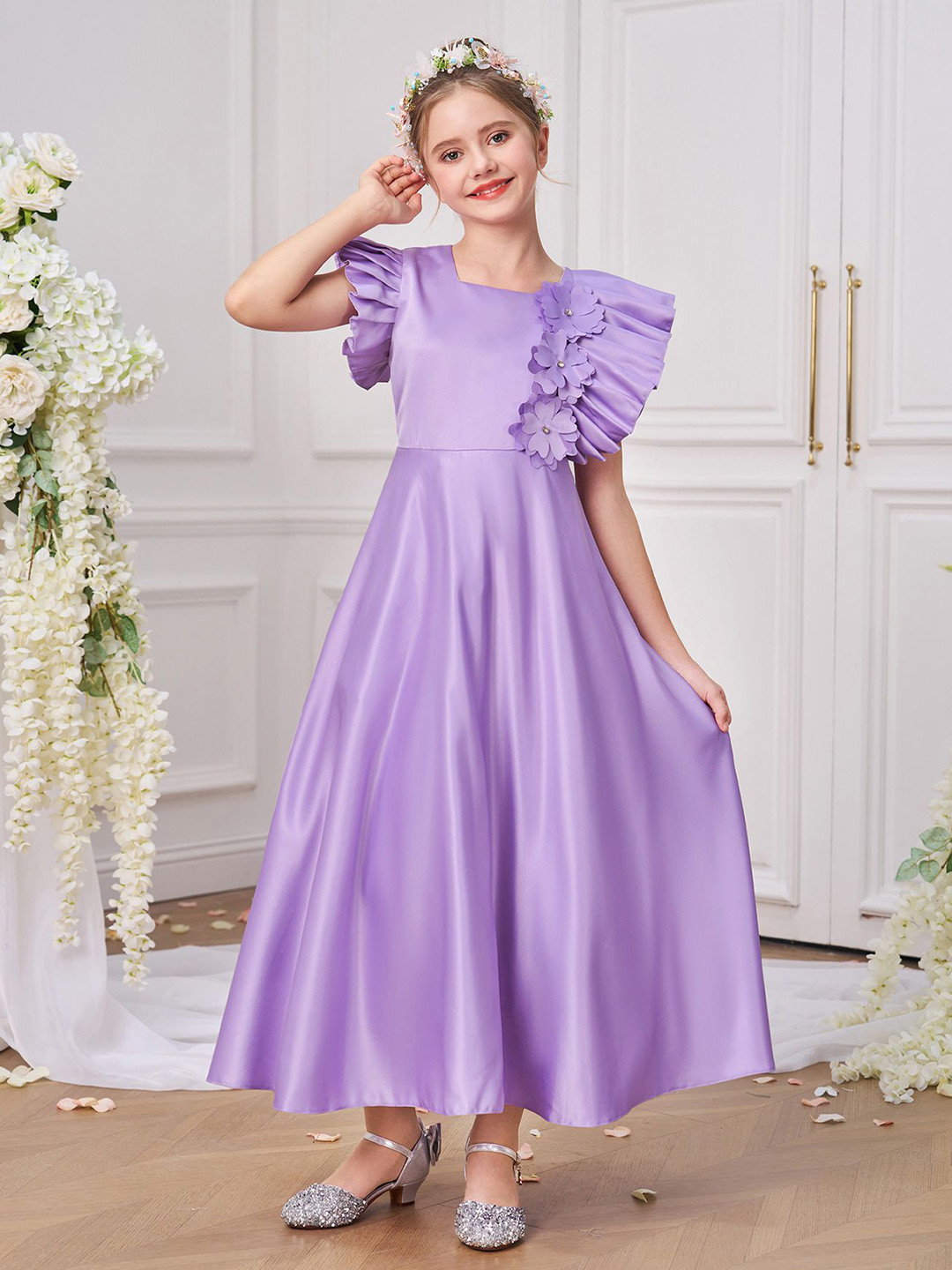 StyleCast x Revolte Flared Sleeve Applique A-Line Maxi Dress