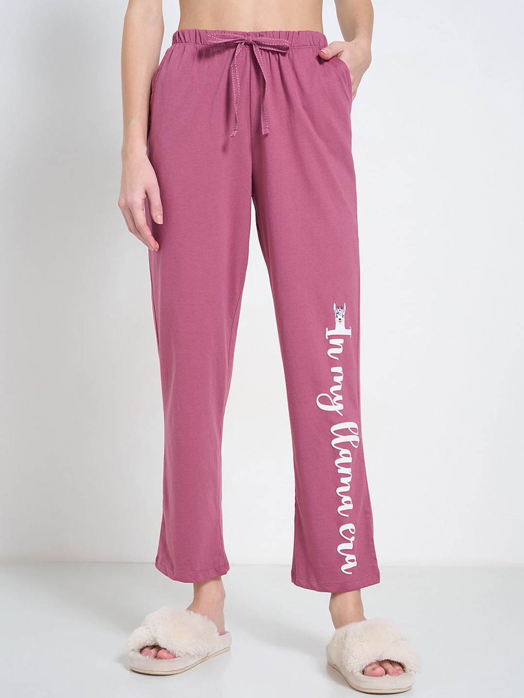 Dreamz by Pantaloons Women Typo-Graphic Printed Pure Cotton High Rise Lounge Pants