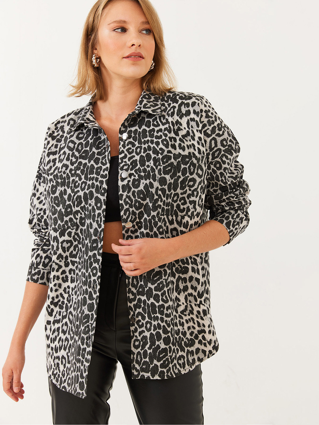 BIANCO LUCCI Women Cotton Animal Printed Jacket