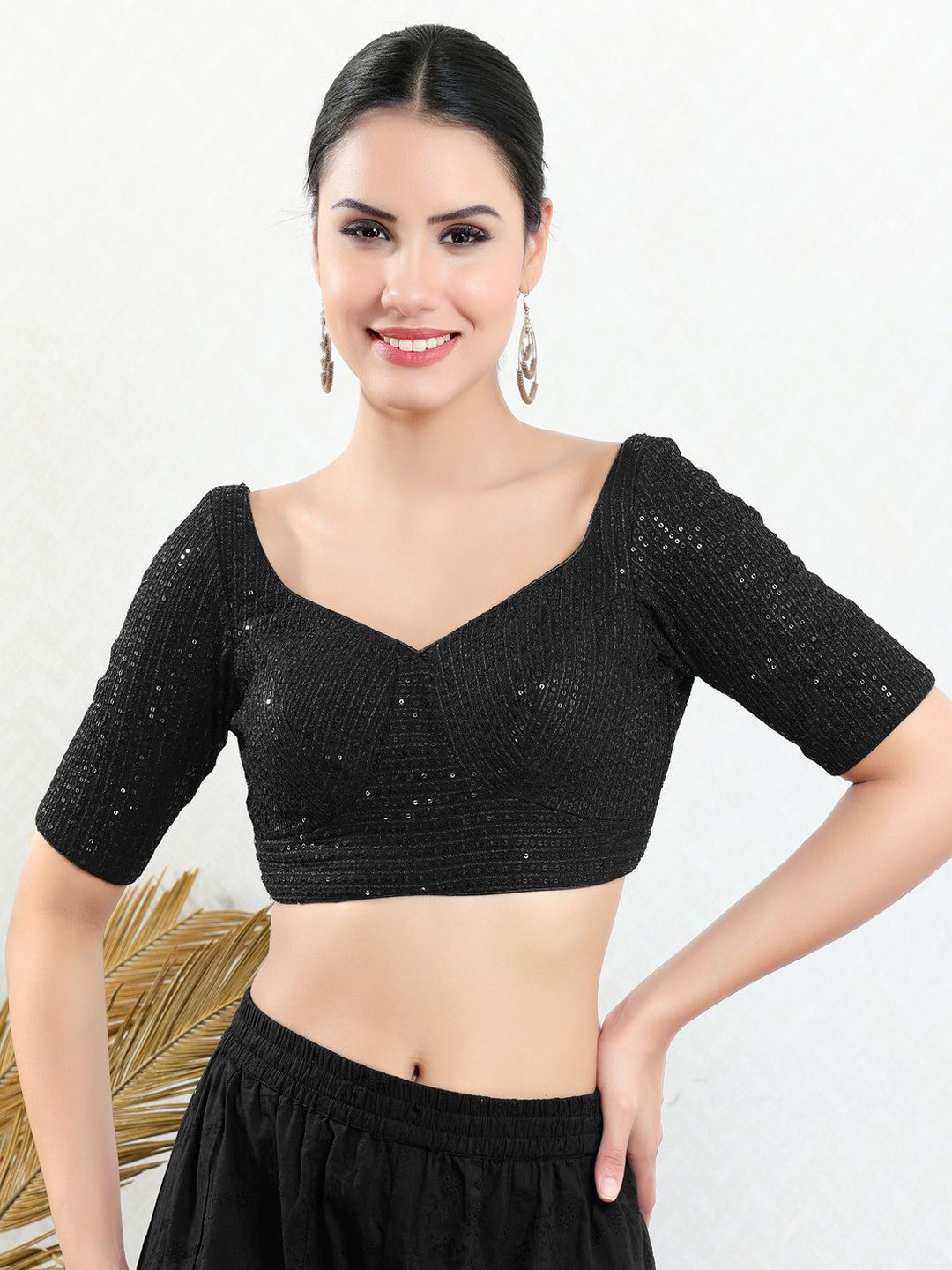 VAMAS - THE DESIGNER BLOUSES Embroidered Sweet Heart-Neck Padded Saree Blouse