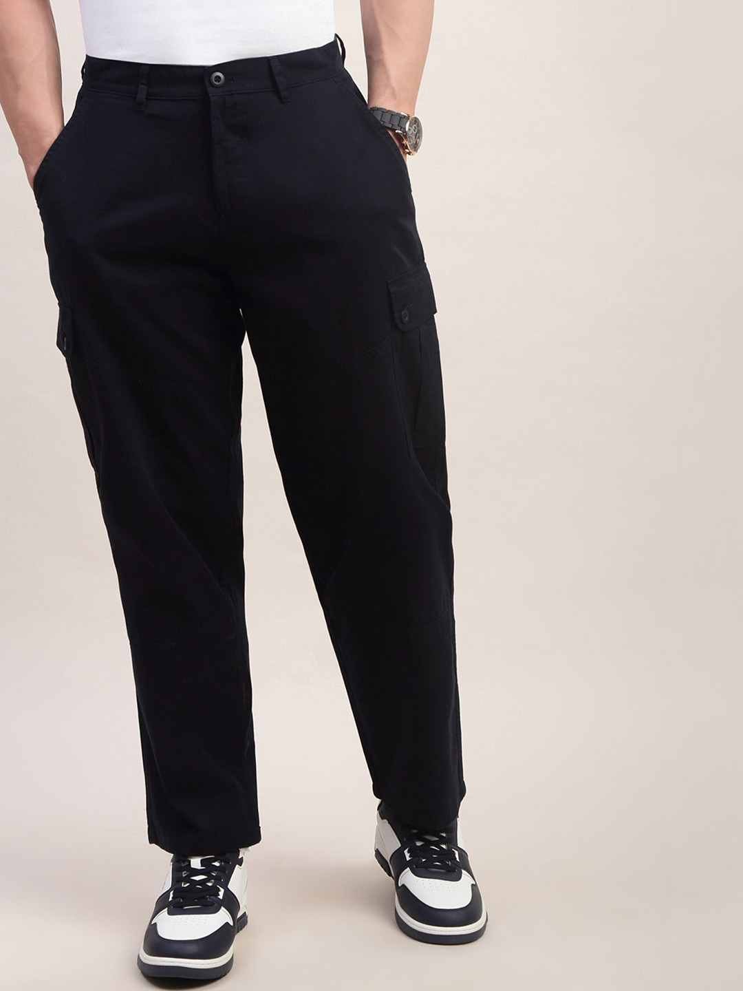 British Club Men Comfort Straight Fit Low-Rise Cargo Trousers