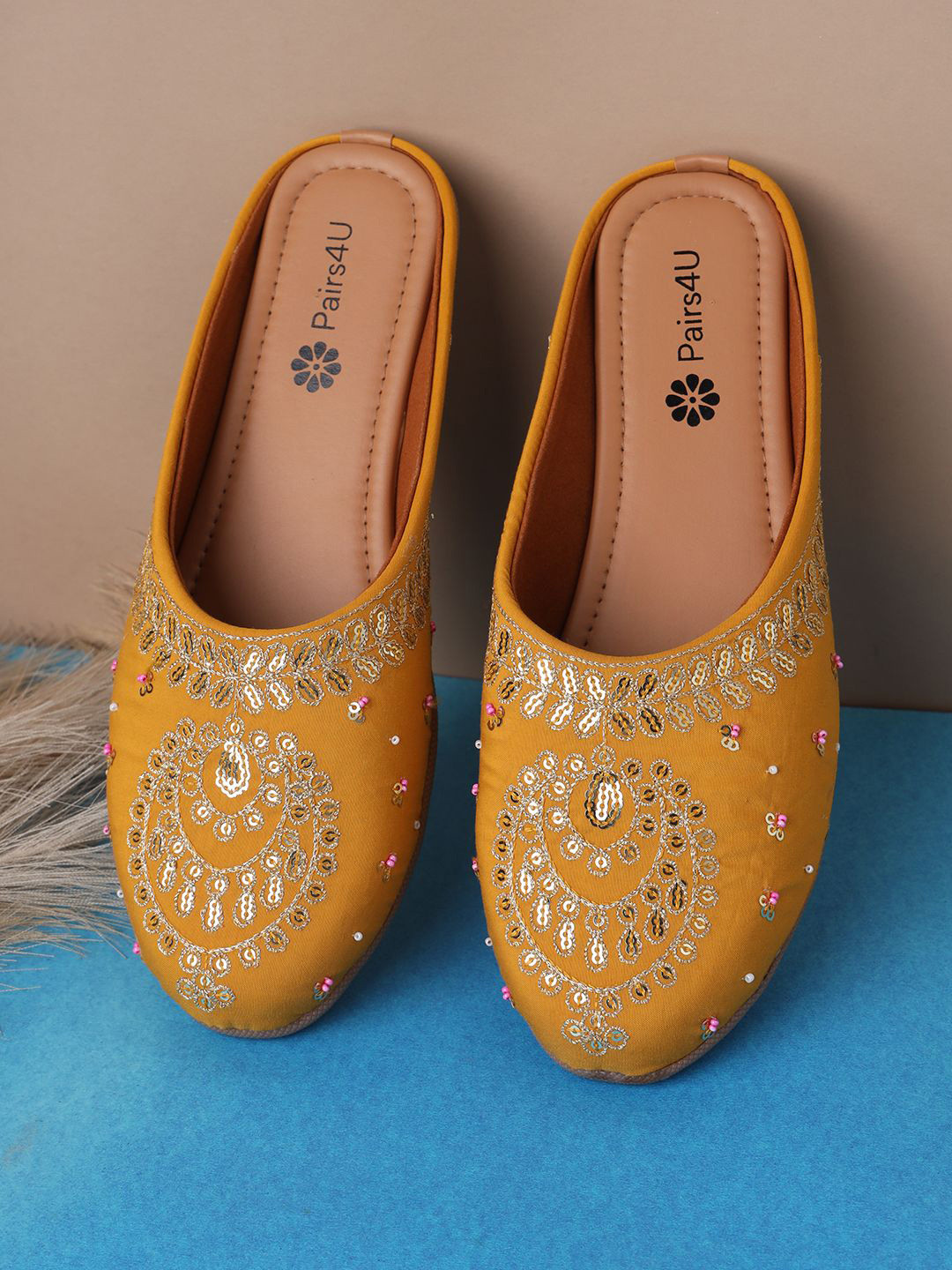 Pairs4U Women Embellished Ethnic Mojaris with Embroidered Flats