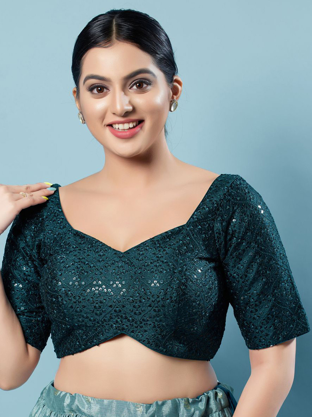 VAMAS - THE DESIGNER BLOUSES Embroidered Padded Saree Blouse