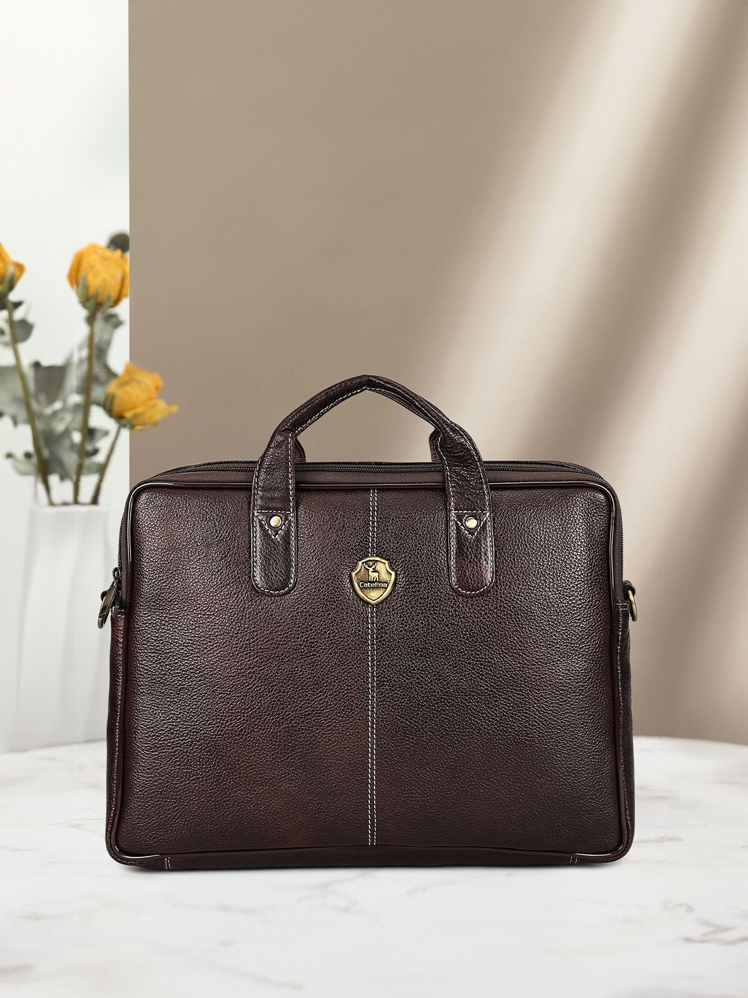 Catelina Men Leather Solid Messenger Bag