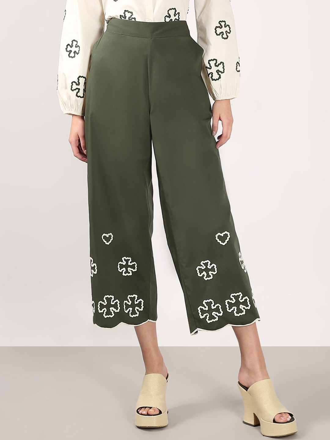Vero Moda Women Floral Flared High-Rise Trousers