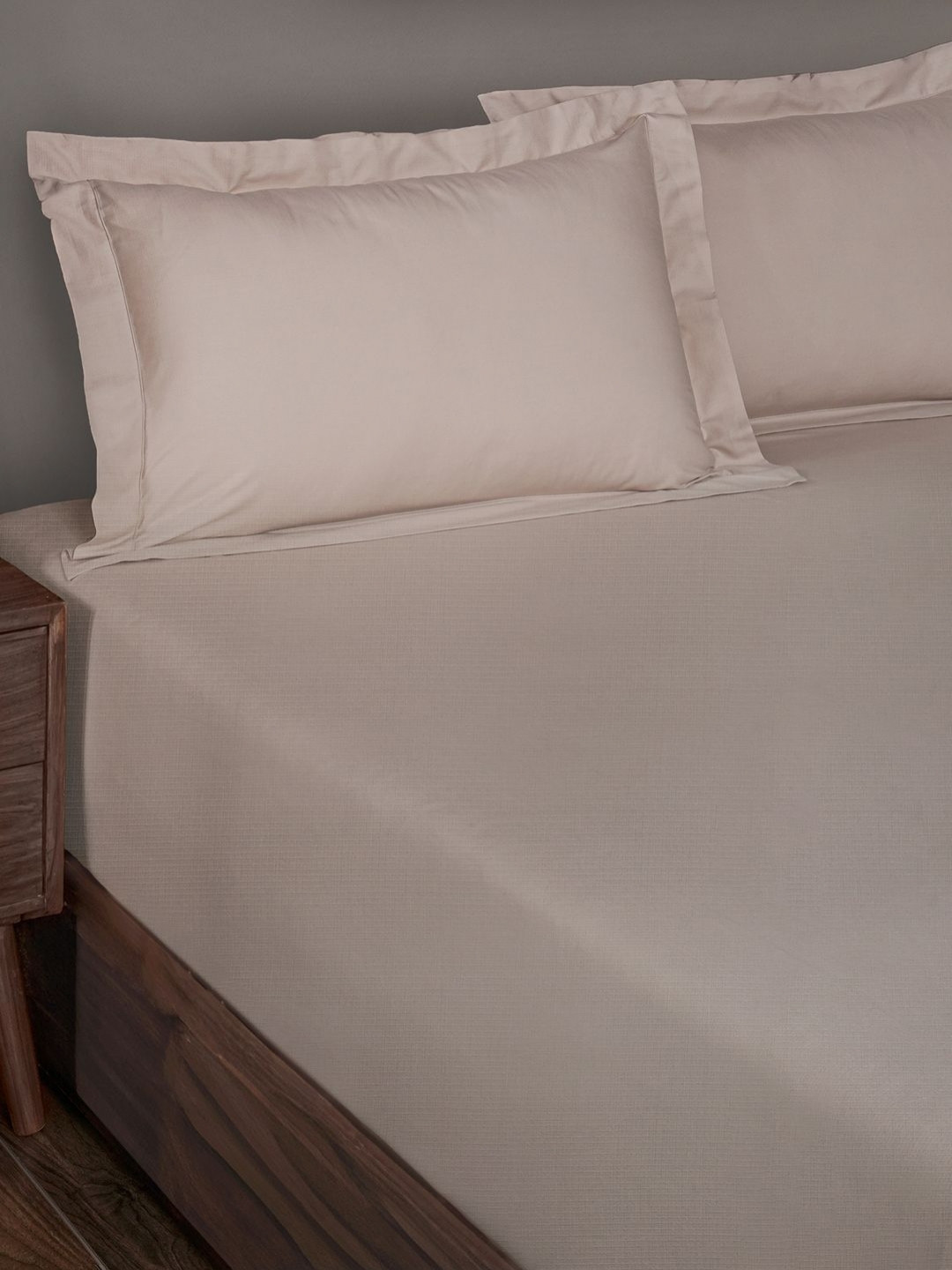 MASPAR Sandshell Pure Cotton Self Jacquard 200 TC King Bedsheet Set 2.75 m x 2.75 m