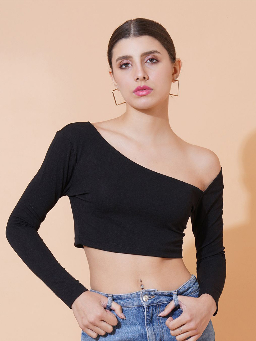 The Roadster Lifestyle Co Asymmetric Neck Fitted Crop Top
