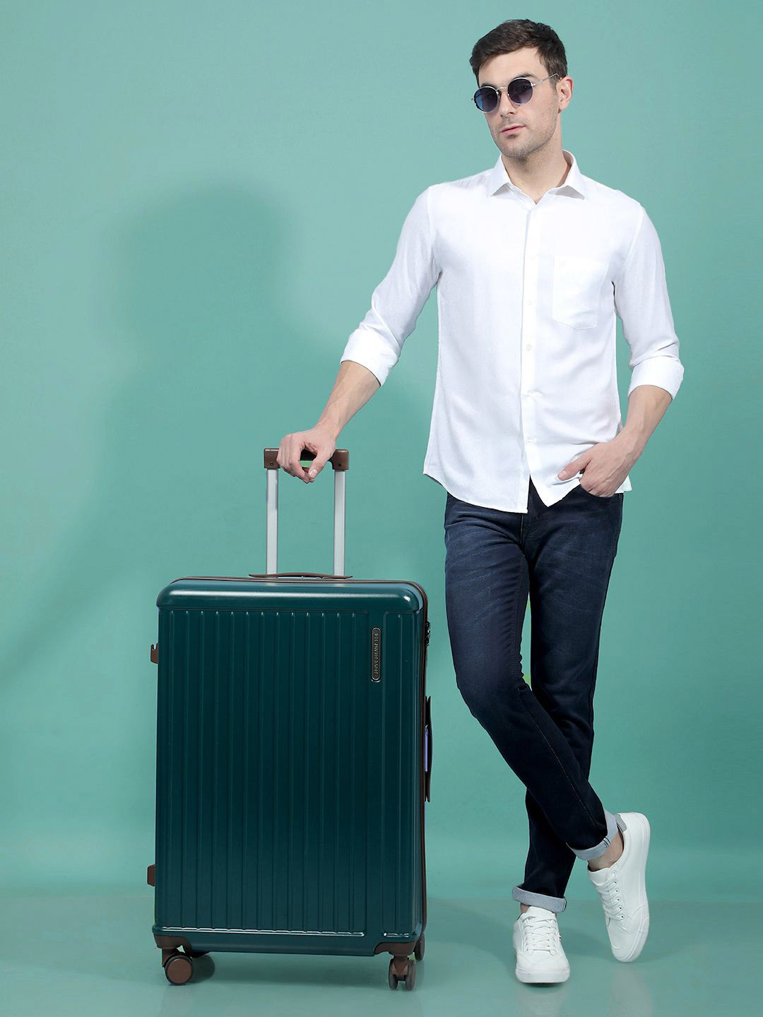 MOVE-MEANT Textured Hard-Sided Large Trolley Bag