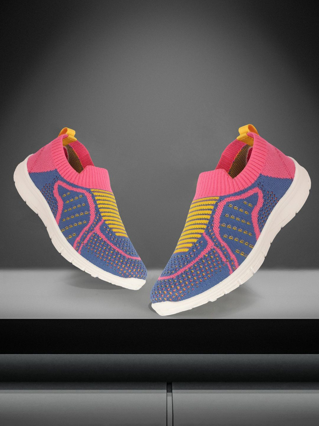 SPRENGE Boy Laser Cuts Woven Design Sneakers