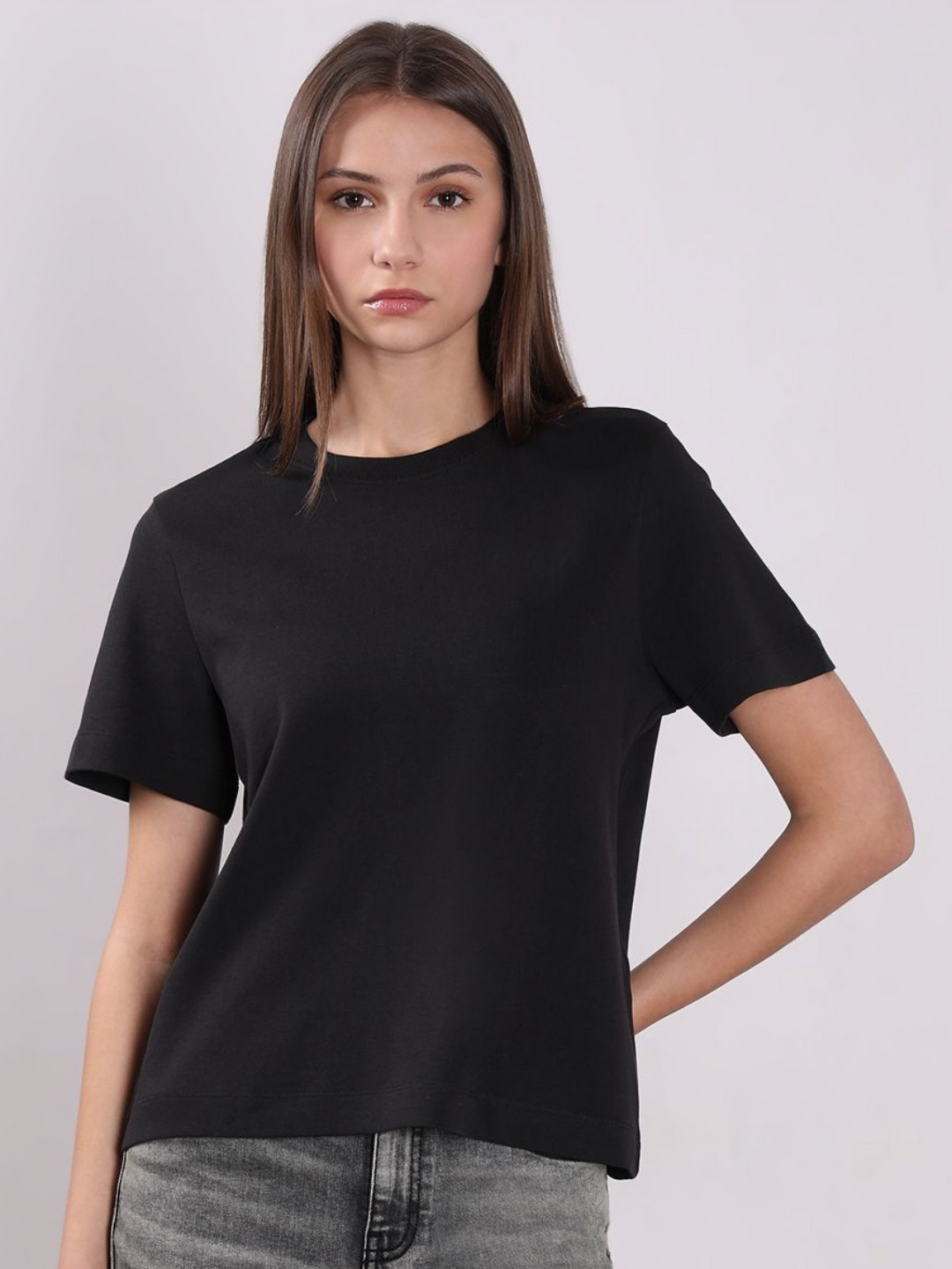 Vero Moda Women Solid Round Neck Cotton T-shirt