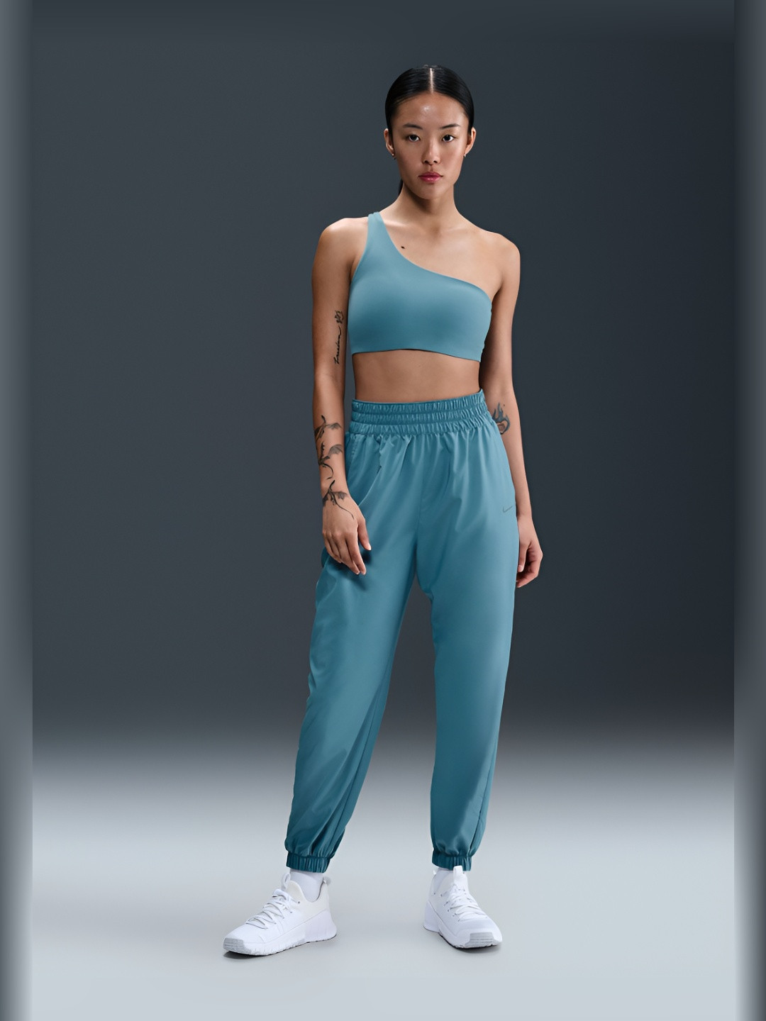 Nike One Women's Dri-FIT High-Waisted 7/8 Joggers