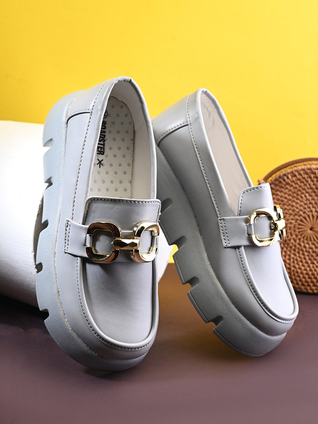 The Roadster Lifestyle Co Women Buckle Mocassin