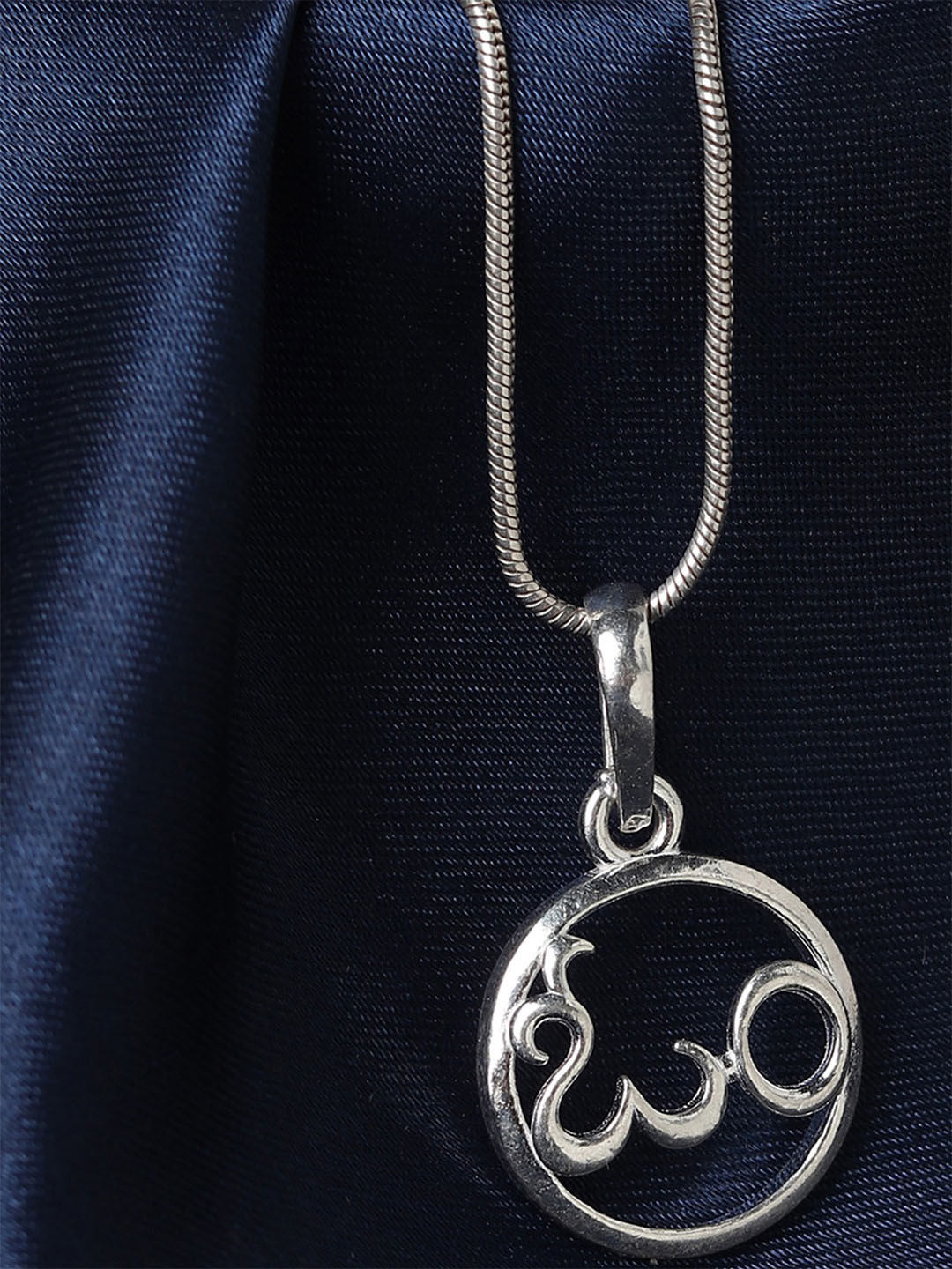 Metronaut Men 925 Sterling Silver Spiritual Om Pendants