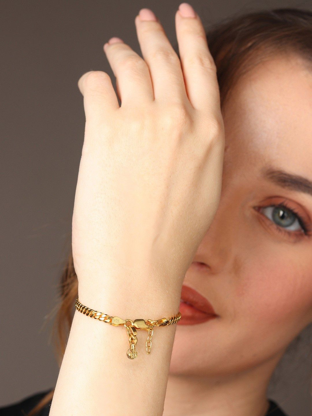 Metronaut 925 Sterling Silver Gold-Plated Link Bracelet With God Sai Baba Pendant
