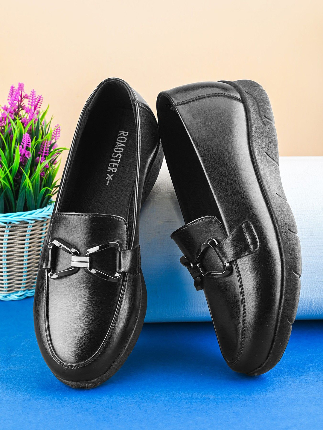 The Roadster Lifestyle Co Women Slipon Loafers