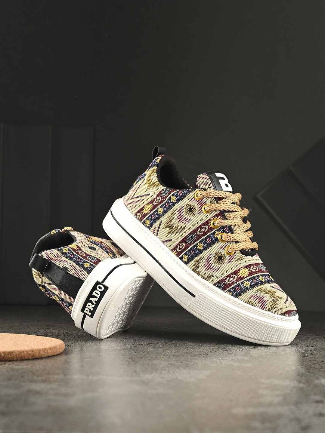 BUCIK Men Sneakers