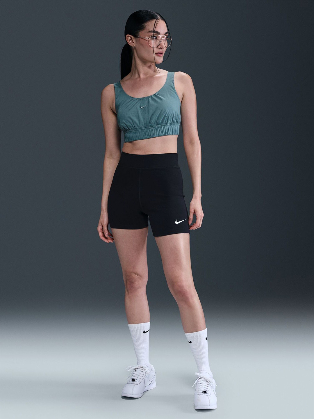 Nike Sportswear Chill Poplin Women's Slim Cropped Tank Top