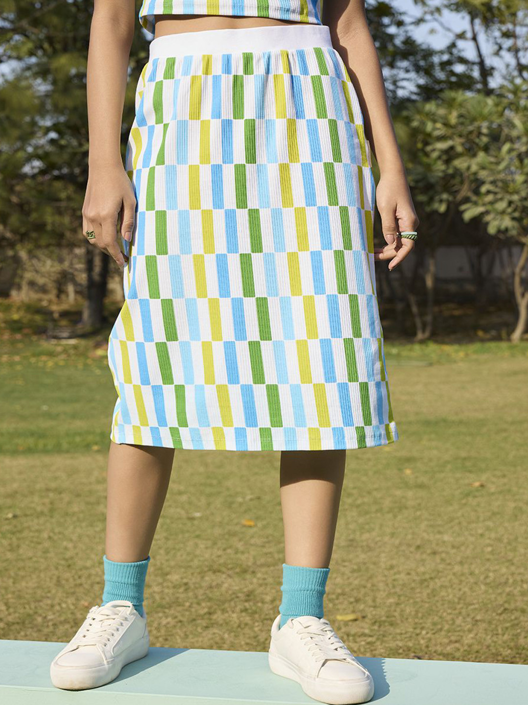 Muvazo Tessellate Rib Midi Skirt