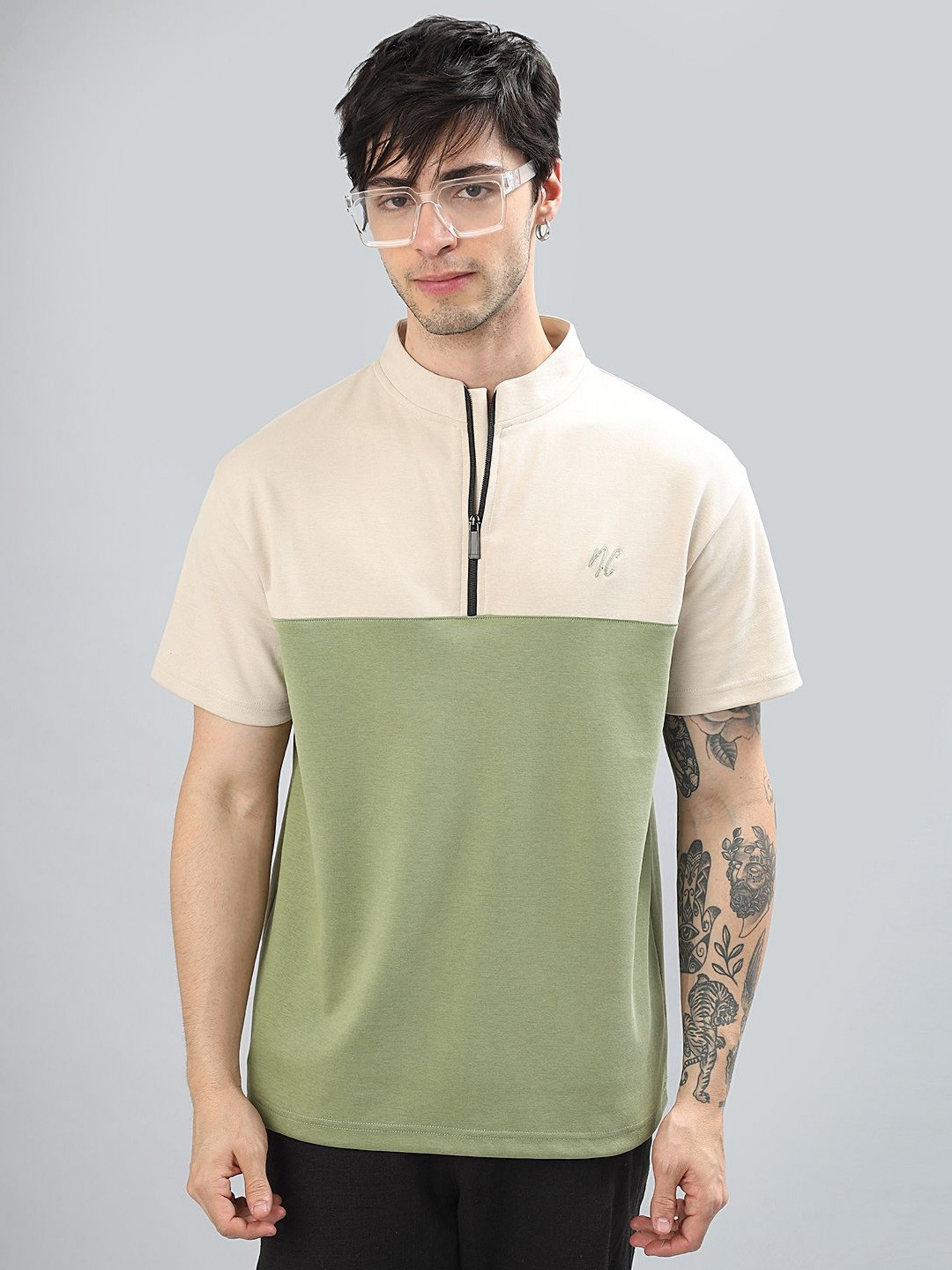 NEON CHILLIE Men Colourblocked High Neck Cotton Relaxed Fit Regular Fit T-shirt