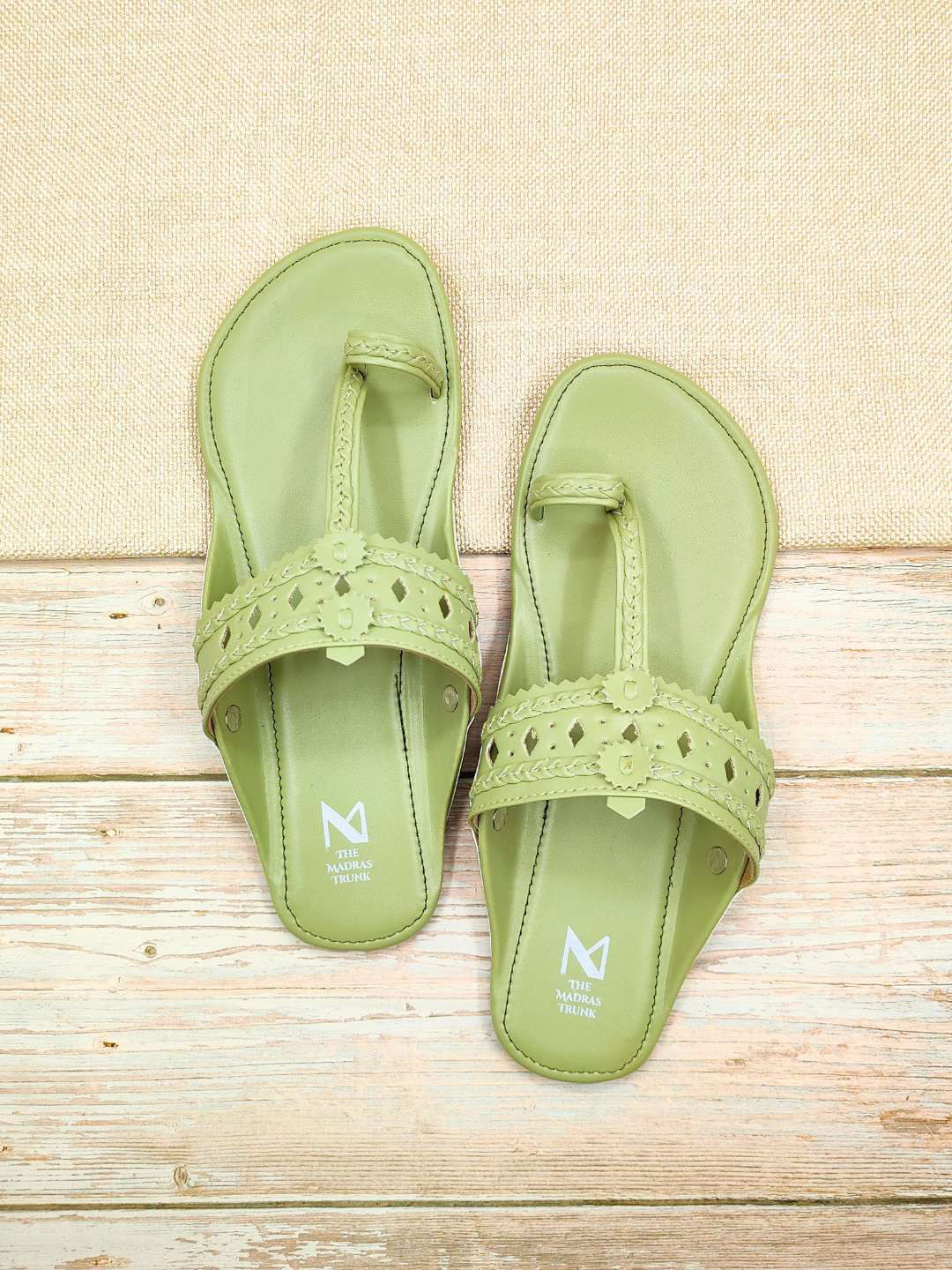 THE MADRAS TRUNK Women Core Open Toe Flats