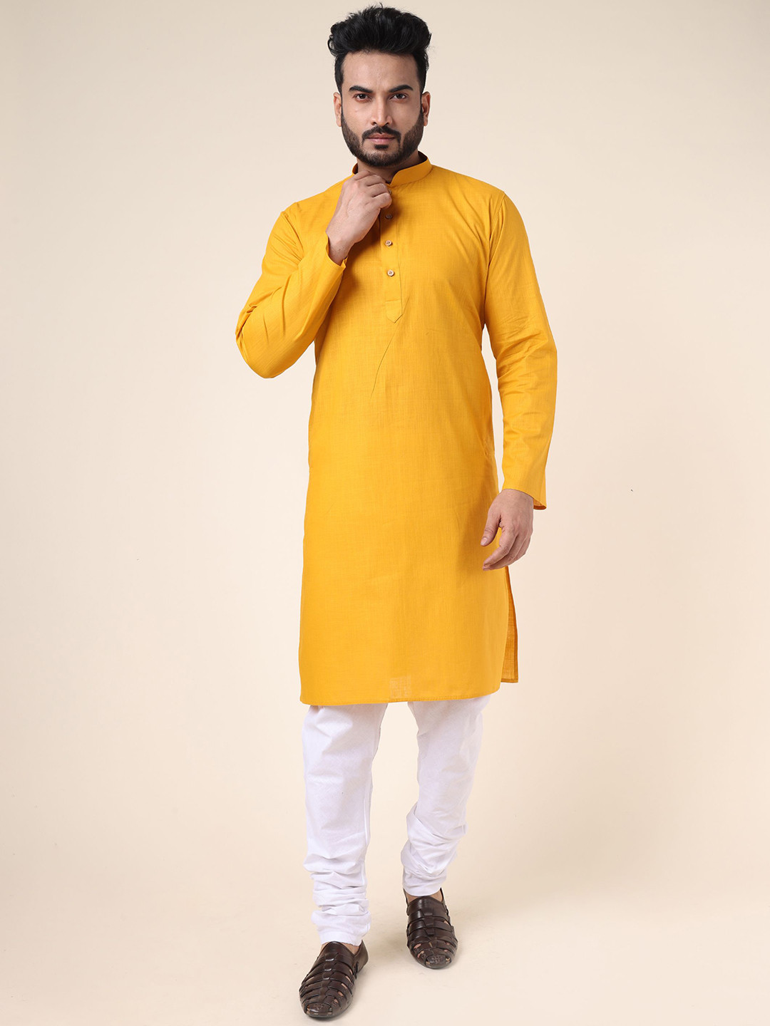 W & G Men Solid  Mandarin Collar Long Sleeves Cotton Kurta
