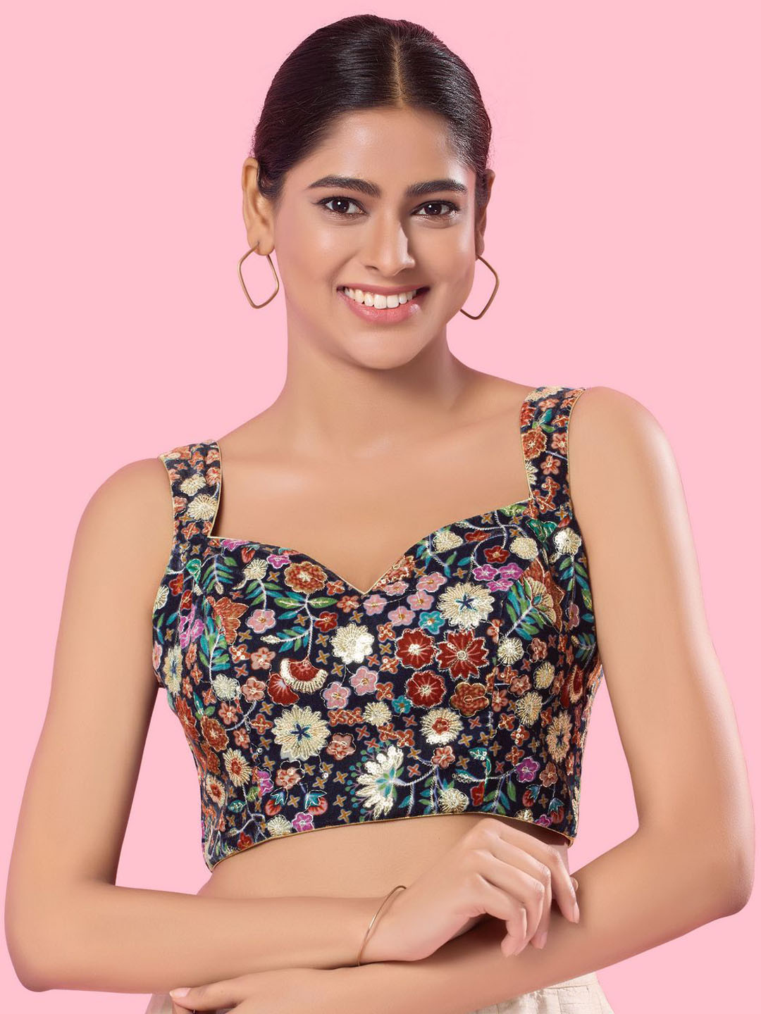 VAMAS - THE DESIGNER BLOUSES Embroidered Velvet Sweetheart Neck Padded Saree Blouse