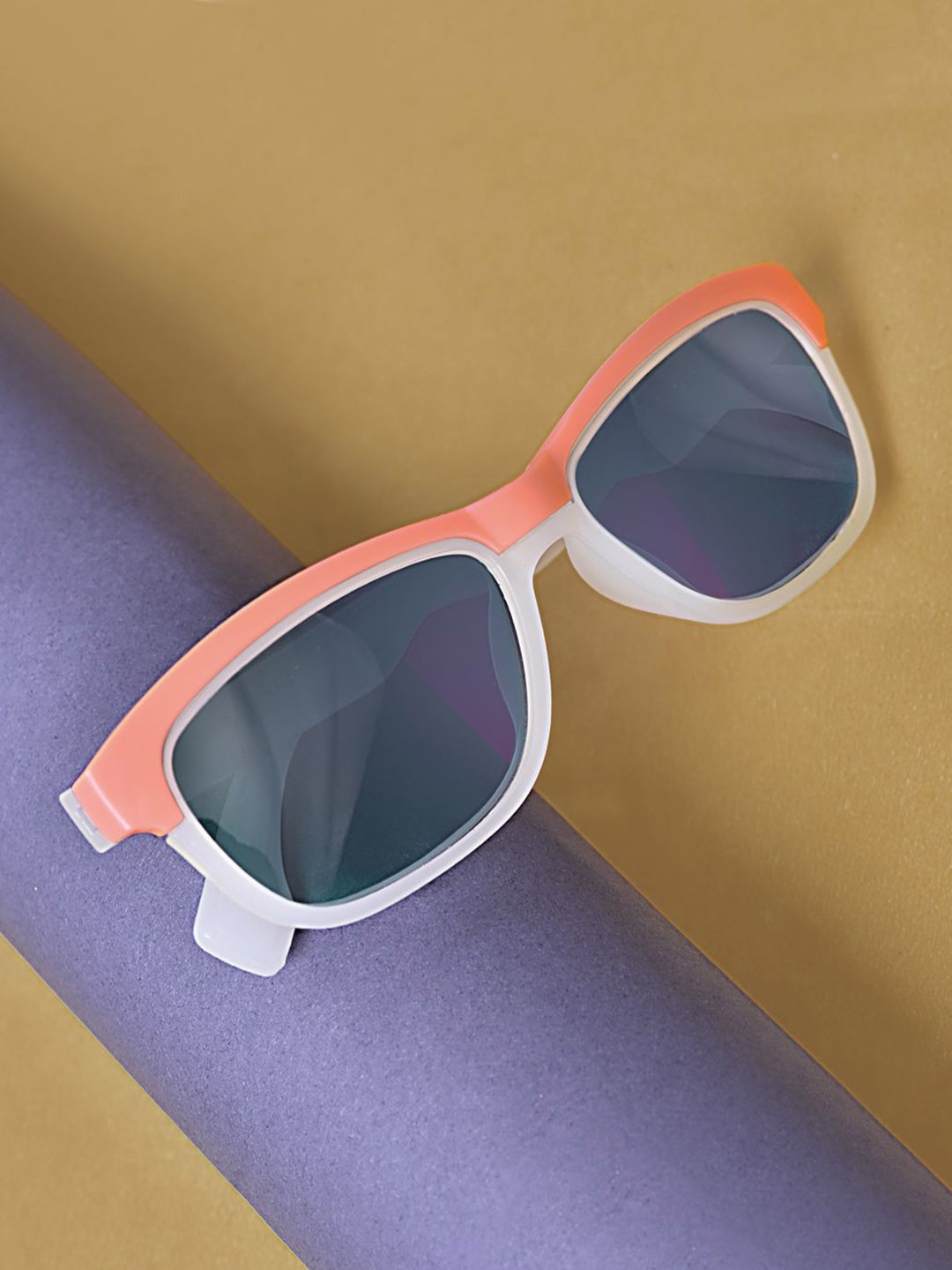 FROGGY Kids Rectangle Sunglasses with UV Protected Lens FGSG-8237A-WH