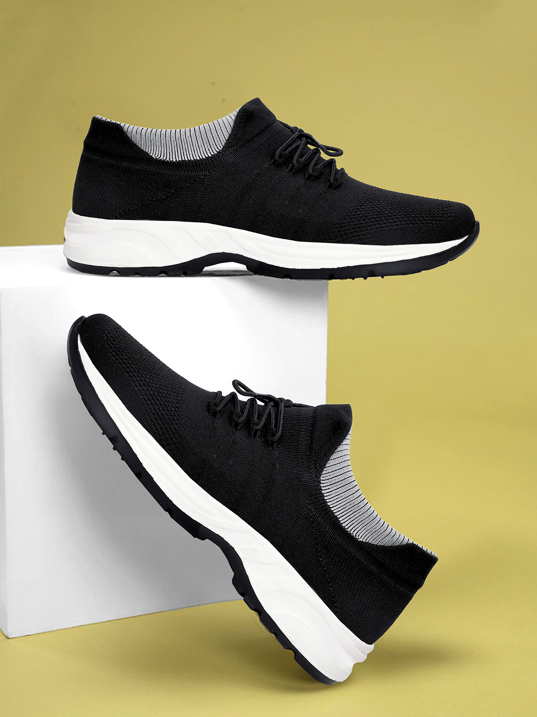 Buxton Men Sneakers