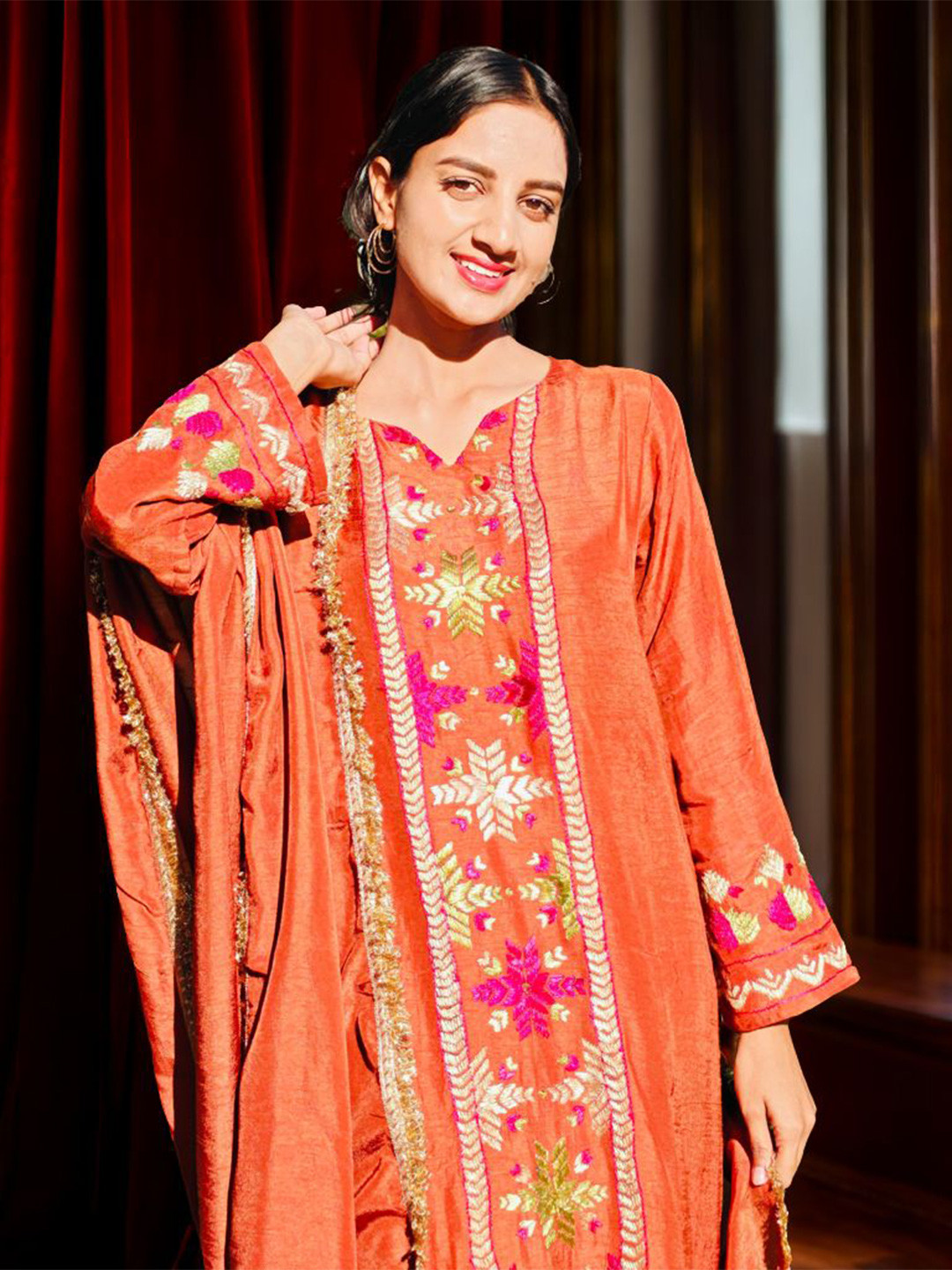 Phulkari Forever Women Geometric Embroidered Phulkari Pure Silk Handloom Phulkari Kurti