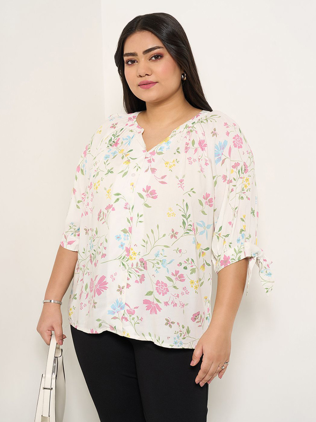 Honey Curvytude by Pantaloons Print Mandarin Collar three-quarter Top