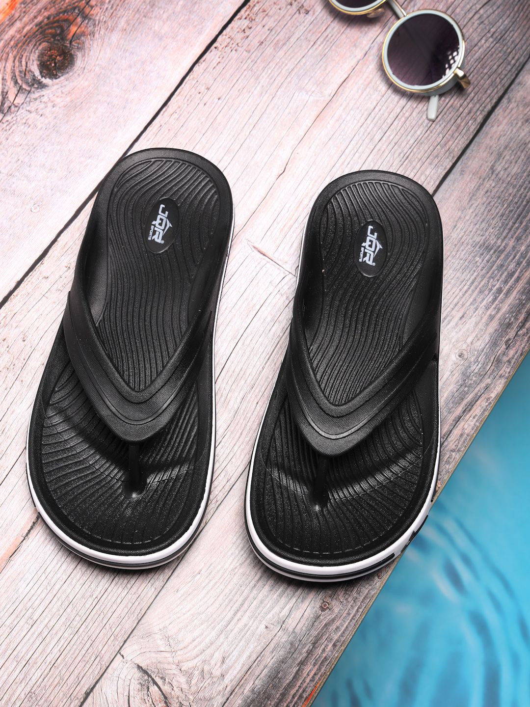 JQR Men Essex Thong Flip-Flops