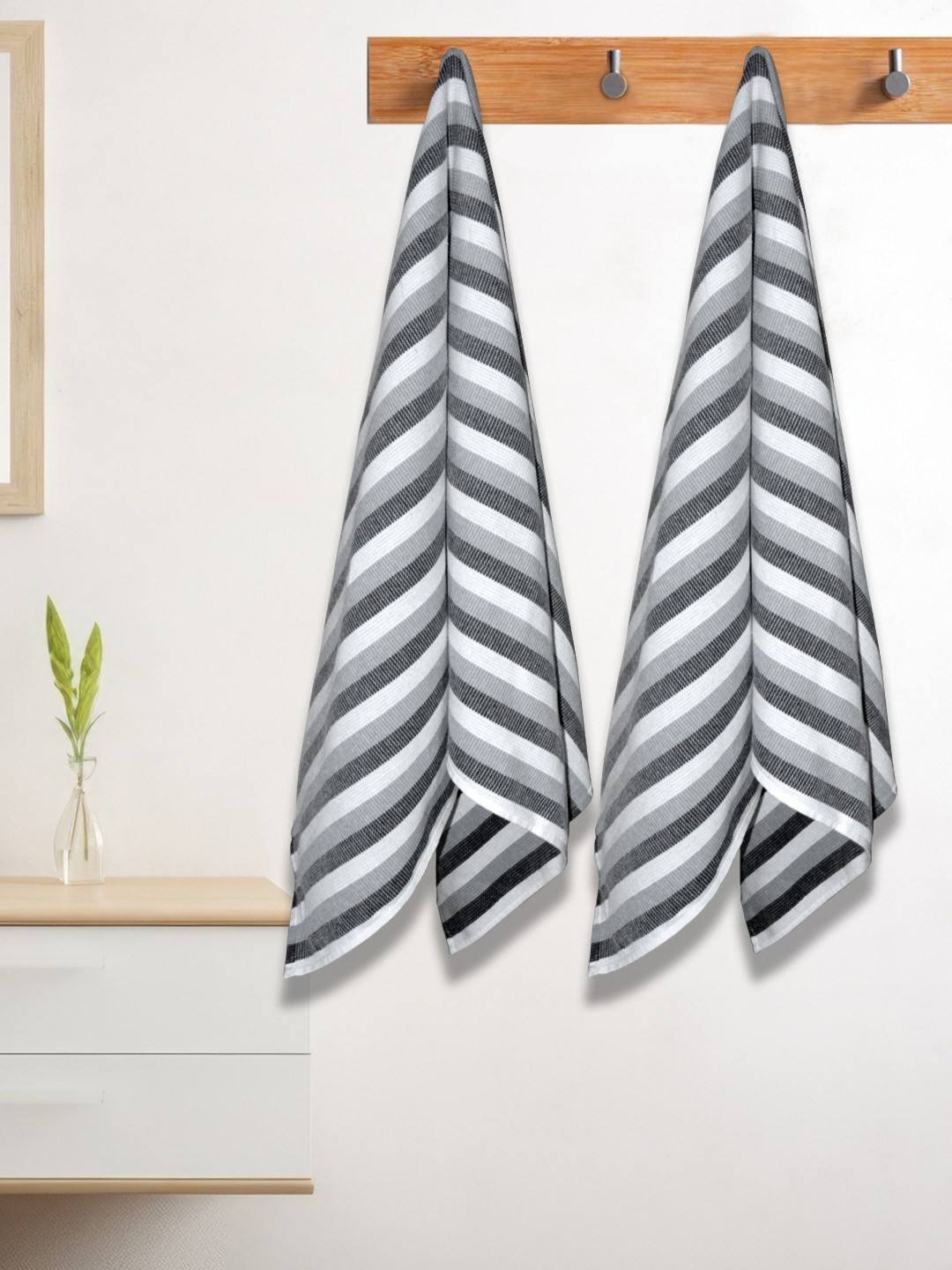 Athom Living Iris Grey and White 2 Pieces Striped Cotton 210 GSM Bath Towels