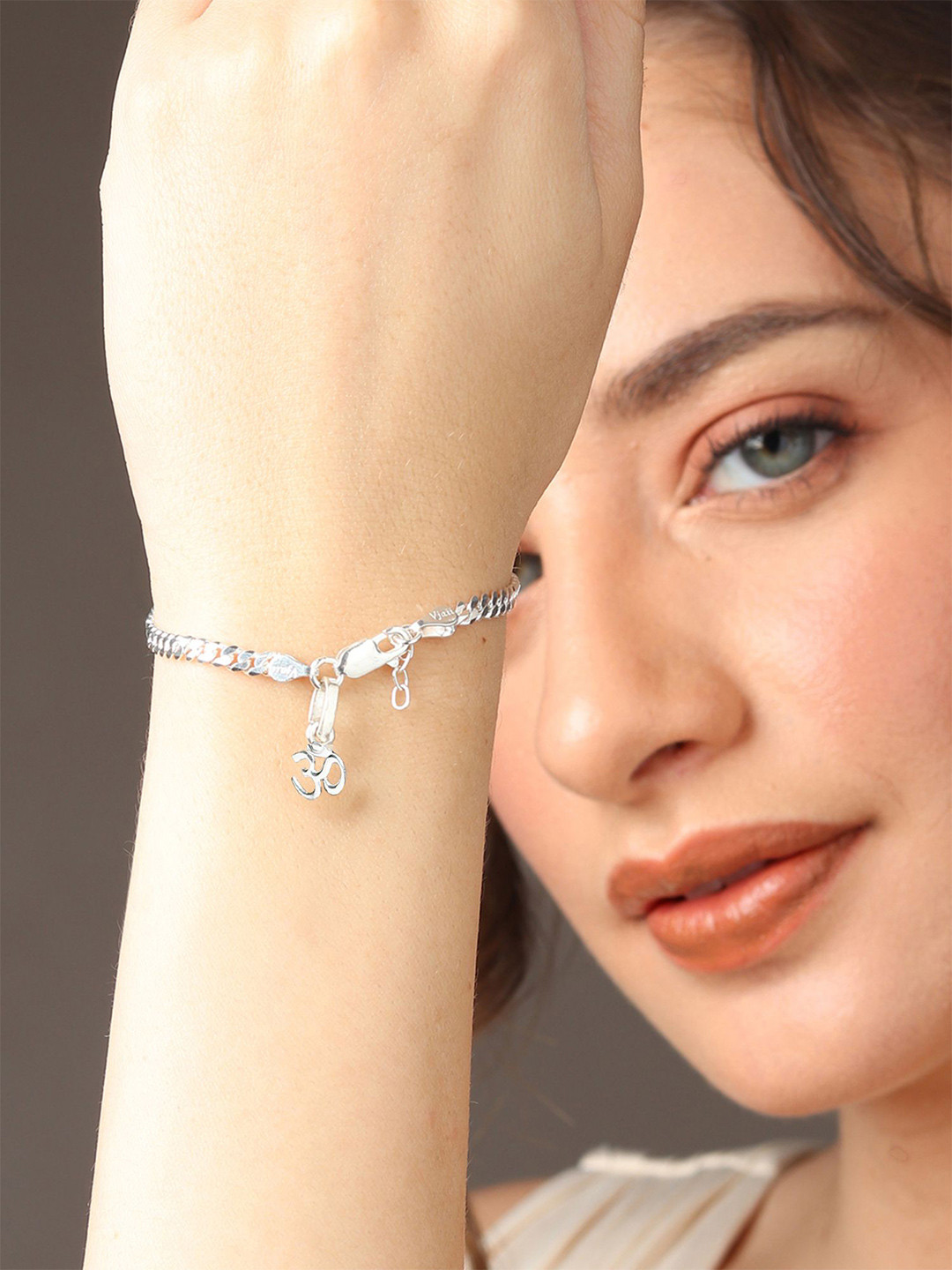 Metronaut Sterling Silver Link Bracelet With OM Symbol Pendant