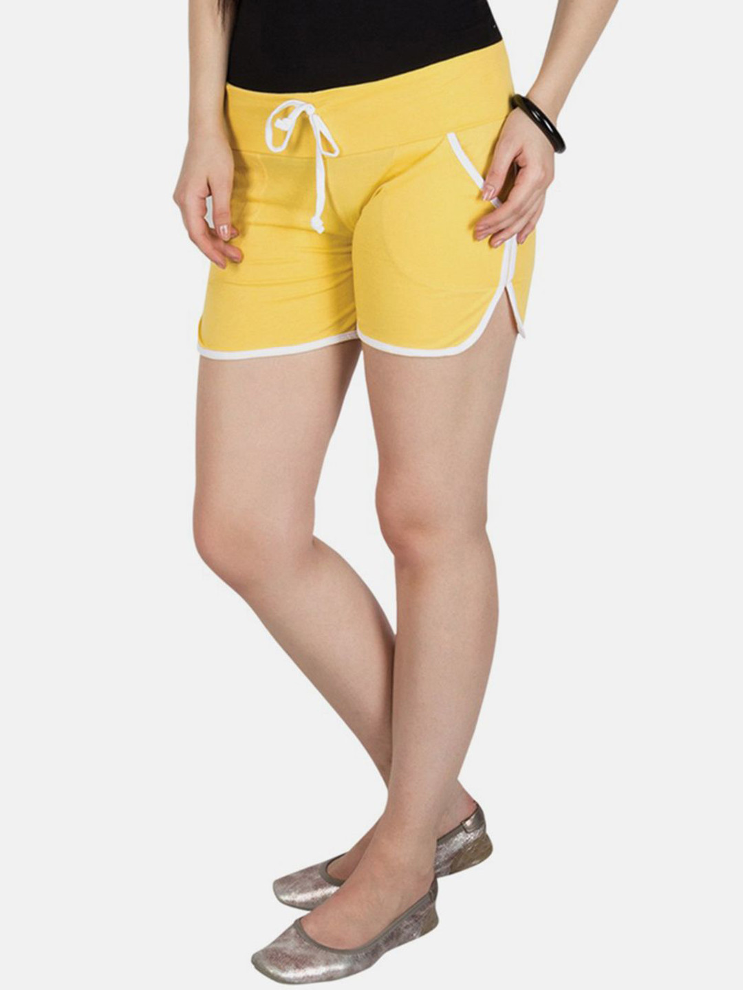 PINACOLADA Women Regular Fit Mid-Rise Shorts