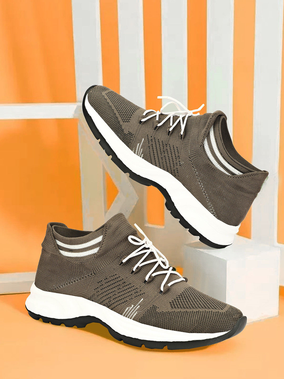 Buxton Men Sneakers