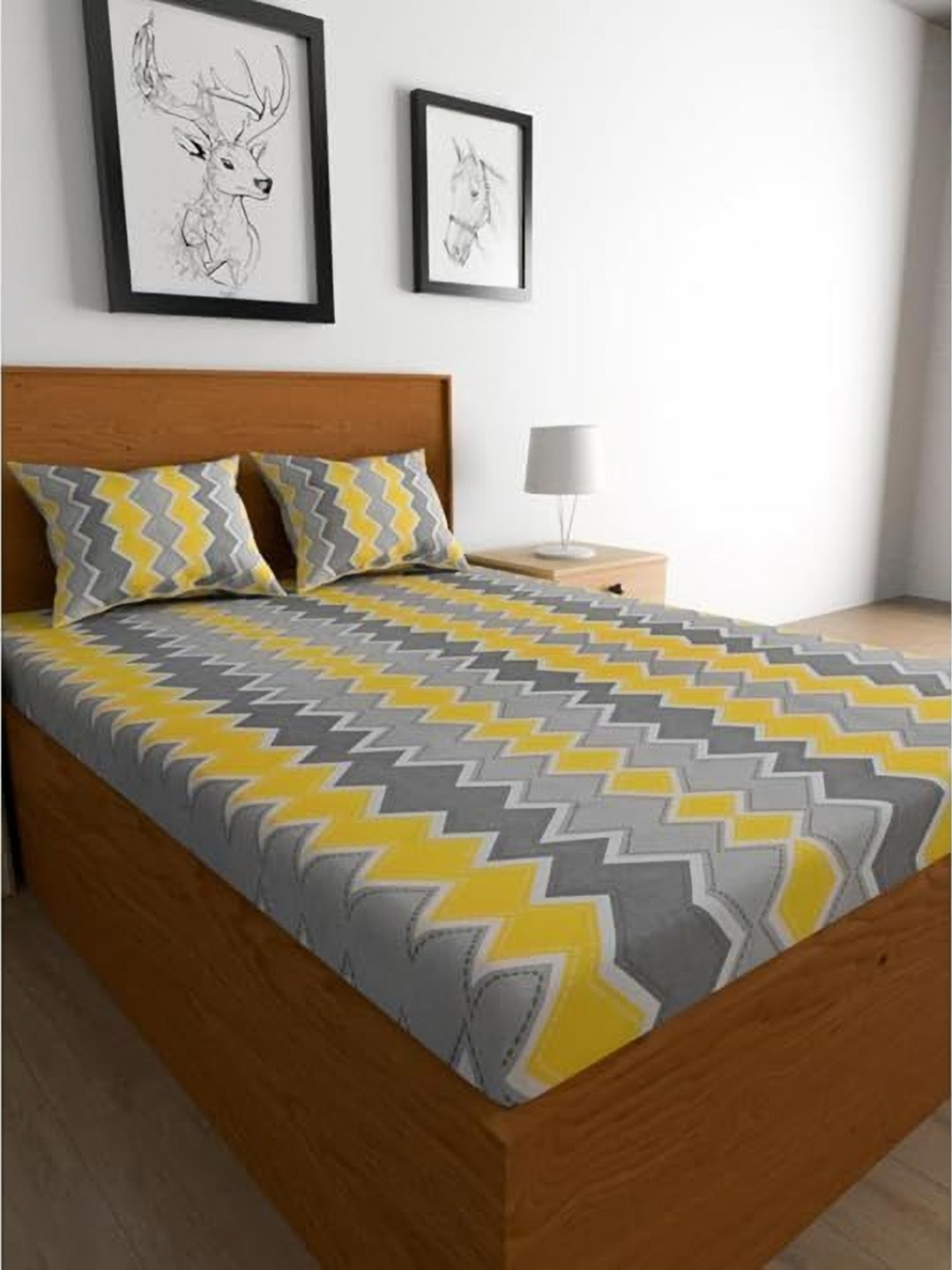 METRO LIVING Yellow Chevron Cotton 104 TC Queen Bedsheet with 2 Pillow Covers-87 x 93 inches