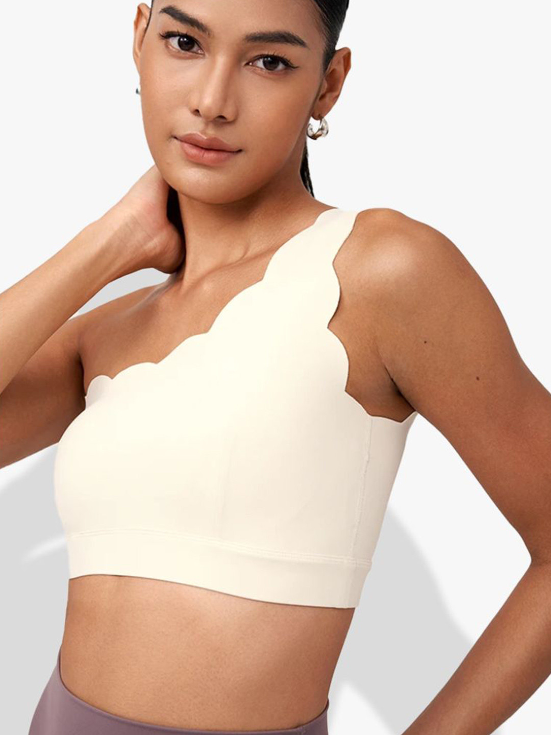 Shakti Warrior Full Coverage Scallop Border Dry Fit One Shoulder Sports Bra