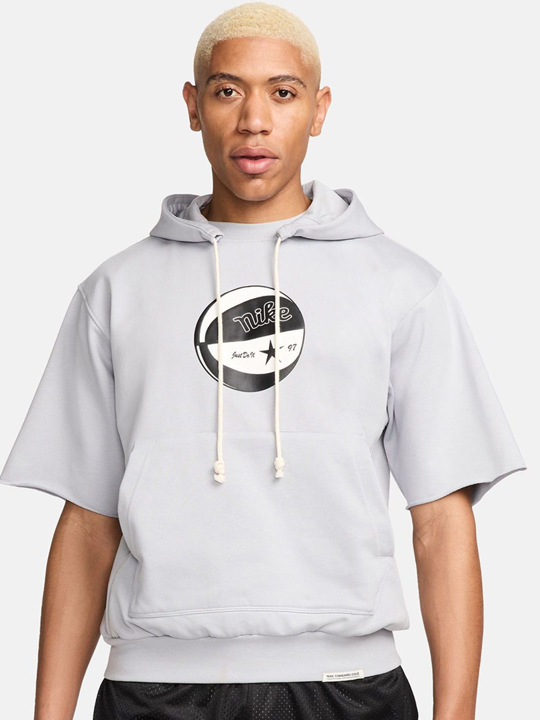 Nike Standard Issue Men's Dri-FIT Short-Sleeve Hoodie