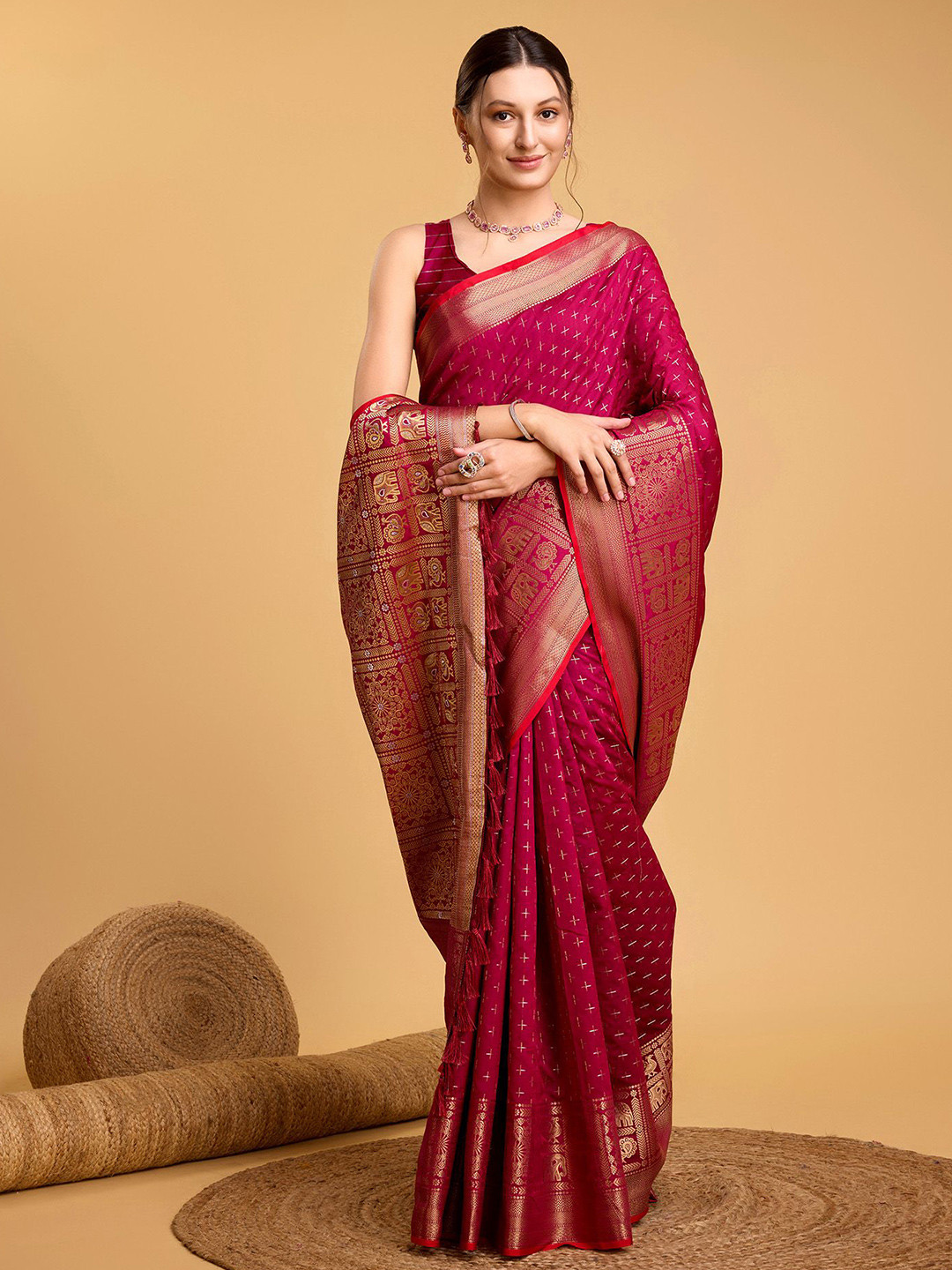 VEDANT VASTRAM Woven Design Zari Banarasi Saree