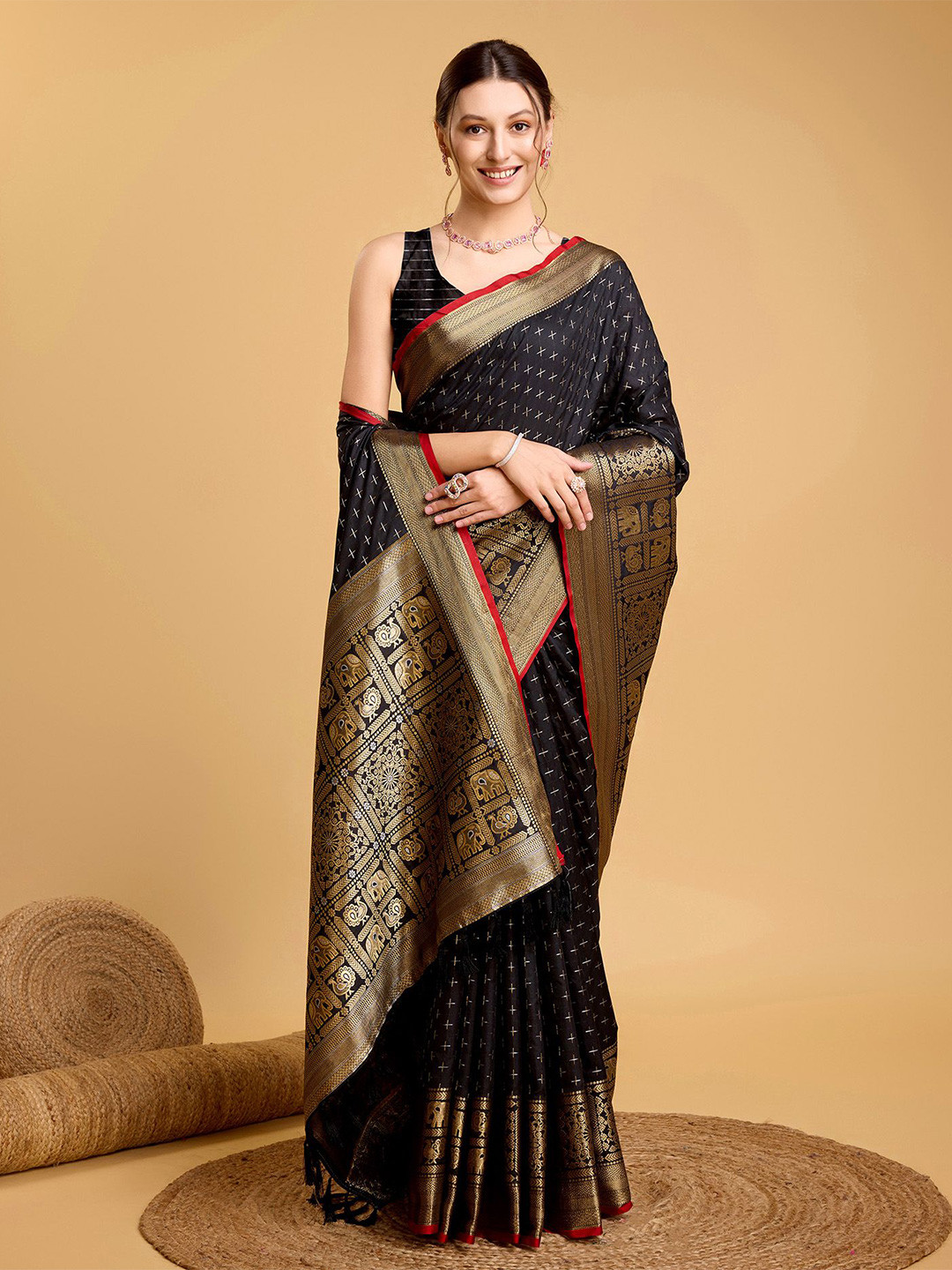 VEDANT VASTRAM Woven Design Zari Banarasi Saree