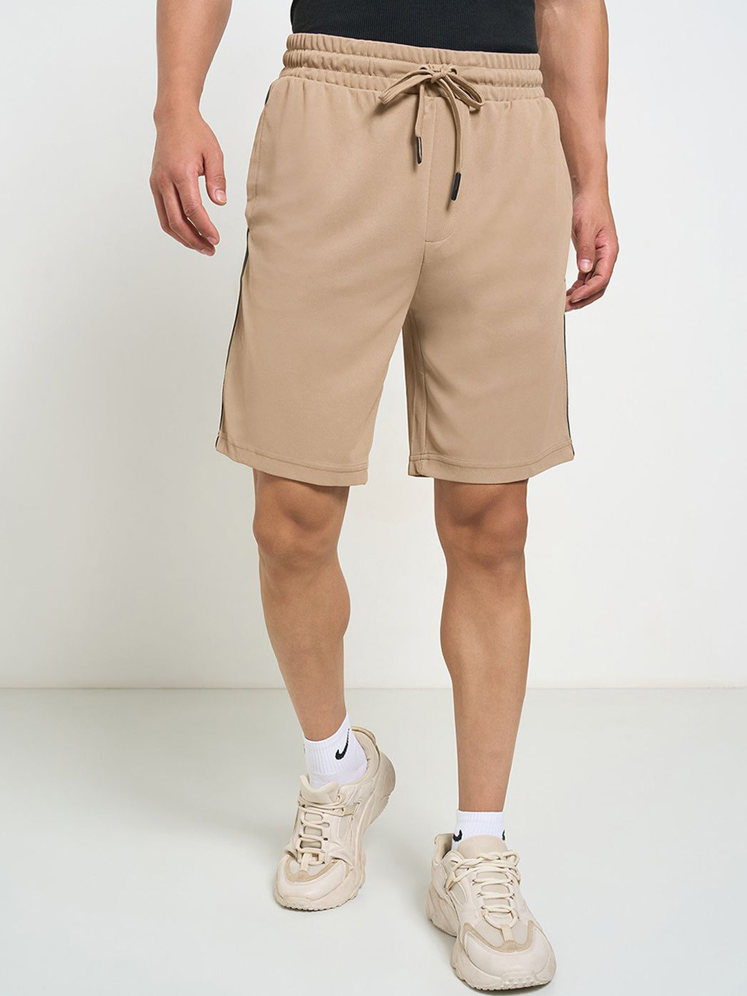 Ajile by Pantaloons Men Relexed Fit Mid Rise Outdoor Fashion Shorts