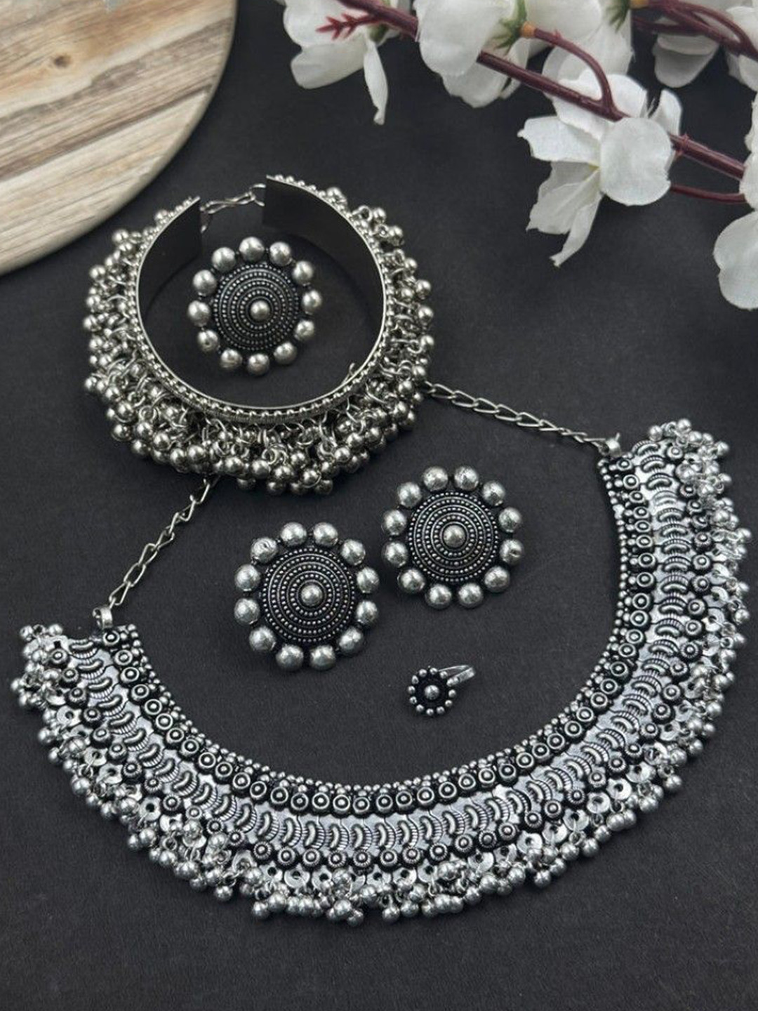 NAMAN ARTS Silver-Plated Oxidised Jewellery Set