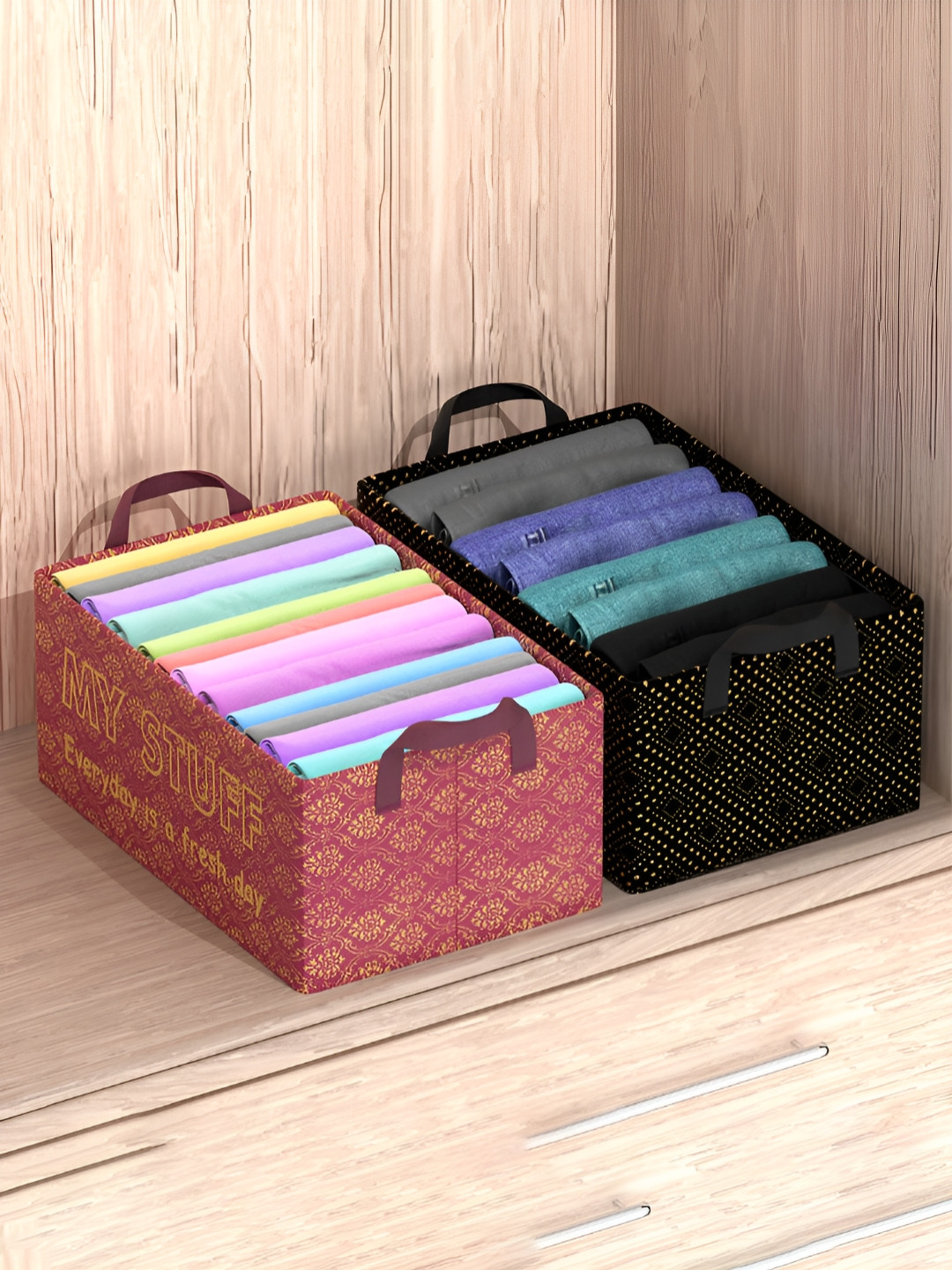 Aura Maroon and Black 2 Pieces Checked Foldable Multi-Utility Organisers