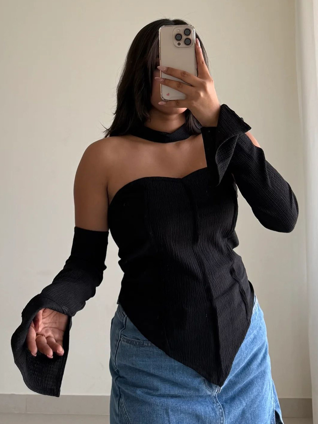 Off Duty India Women Chic Halter Neck Detachable Sleeves Top