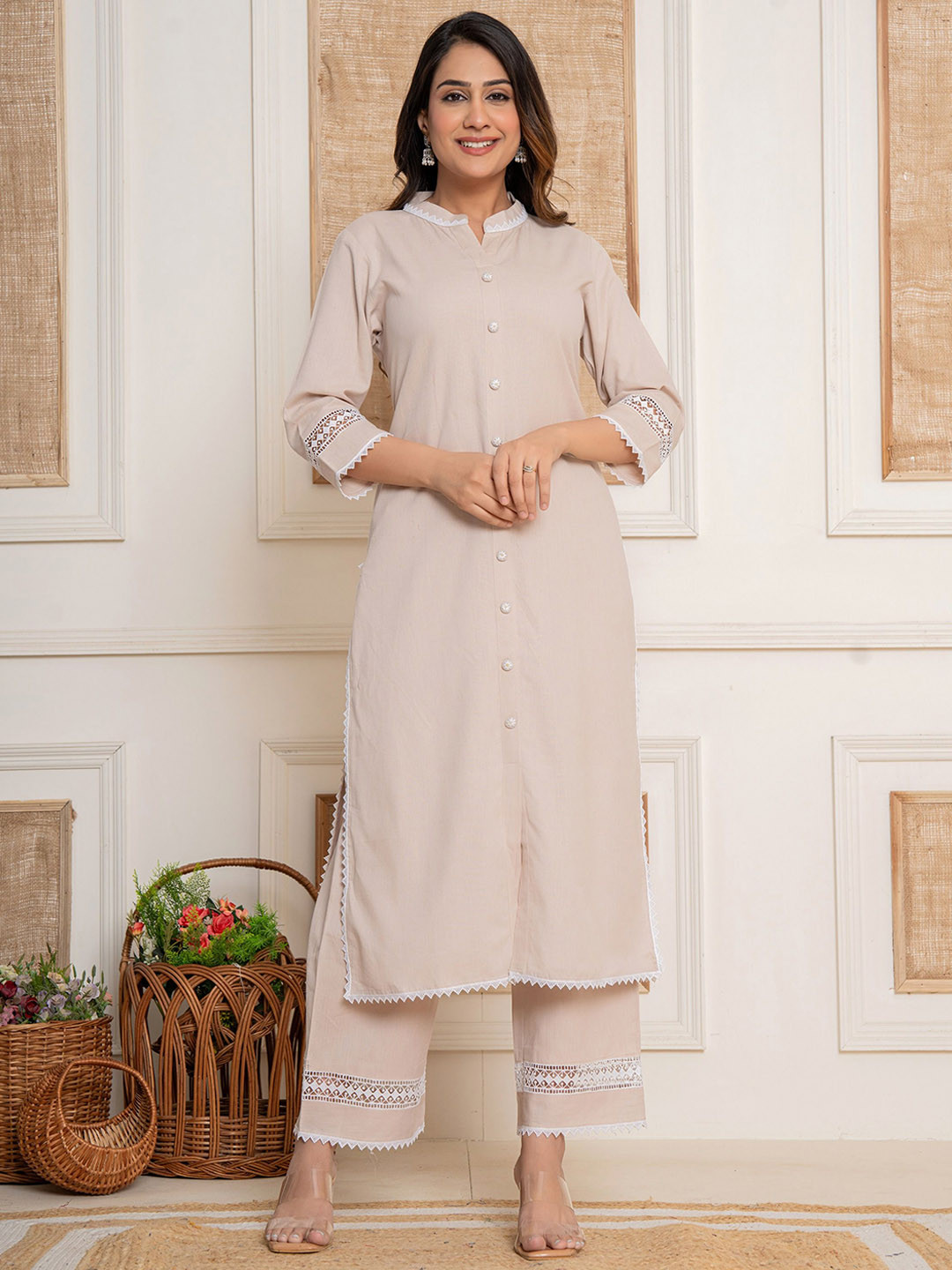 HOUSE OF MORA Floral Embroidered Thread Work Mandarin Collar Kurta with Trousers