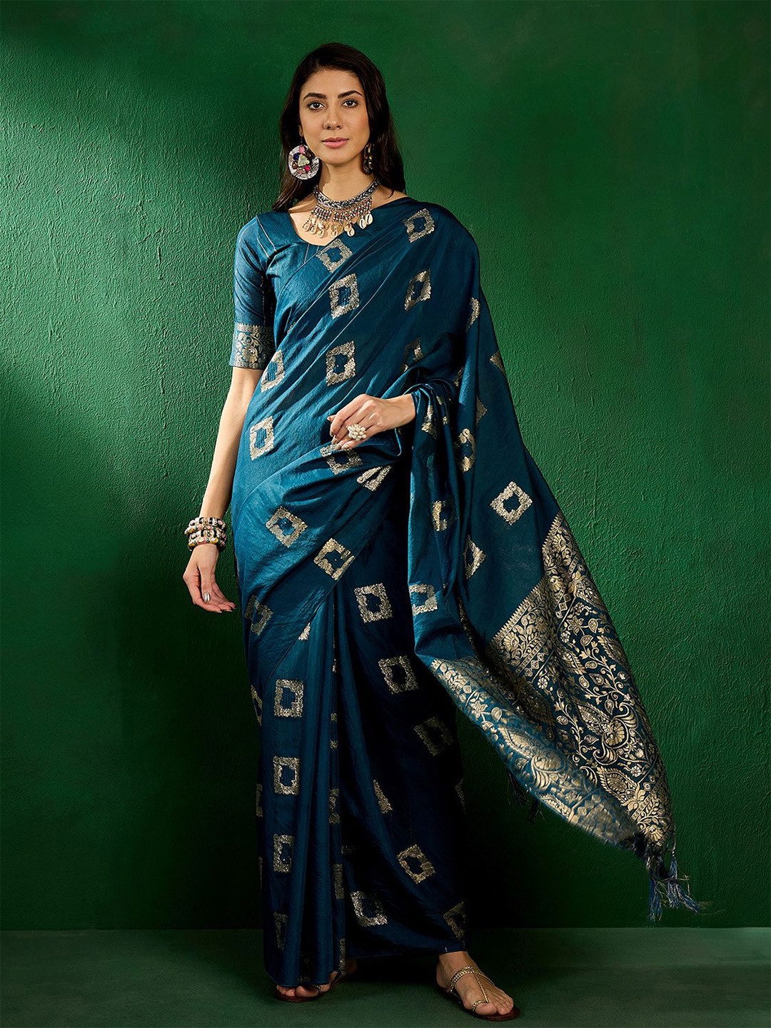 Leeza Store Geometric Woven Design Zari Banarasi Saree