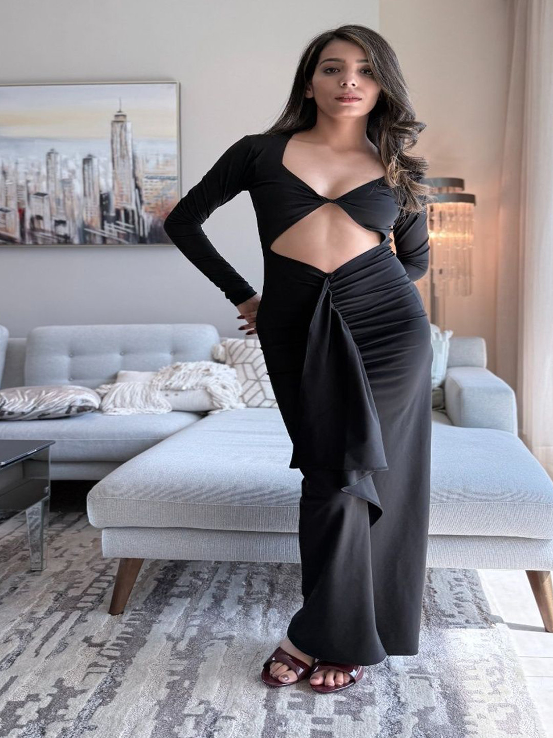 Lavaya Sweetheart Neck Long Sleeves Maxi Dress With Cut-Outs