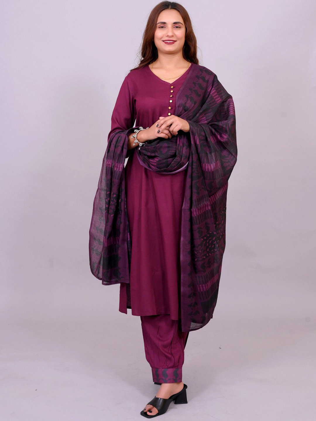 ADAA JAIPUR V-Neck Kurta with Trousers & Dupatta